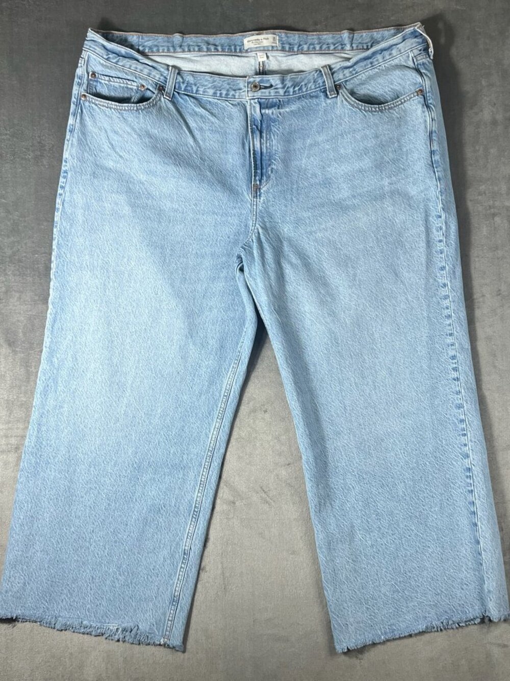 Abercrombie & Fitch Women's Low Rise Curve Love Loose Jeans Light Blue 36/22s